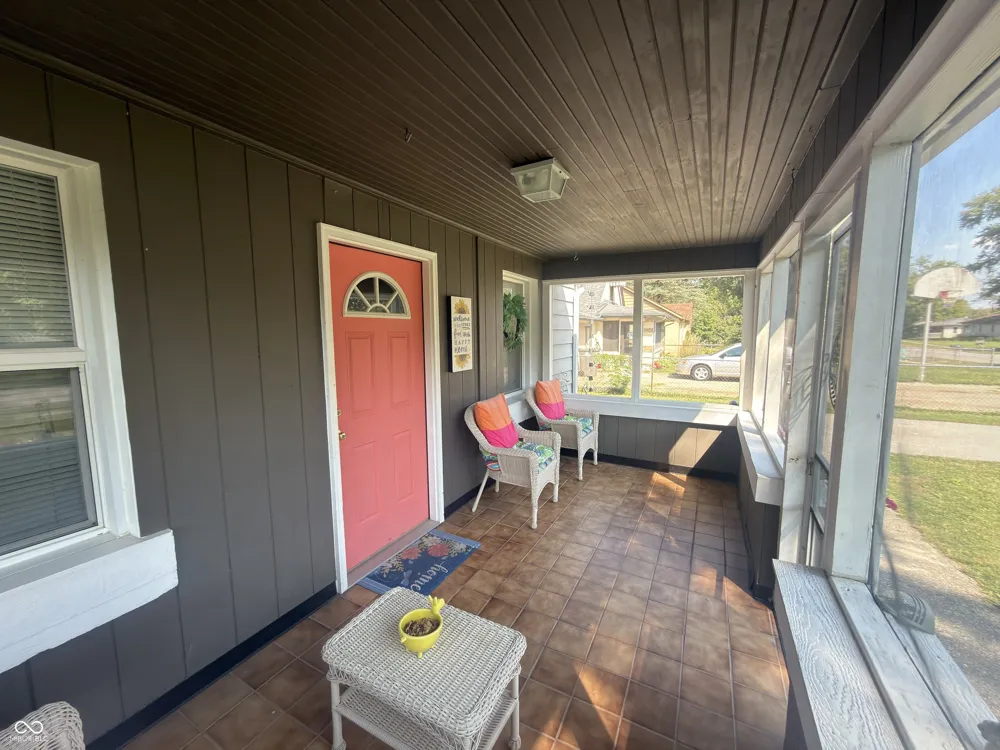 8912 Robey Drive Indianapolis, IN 46234