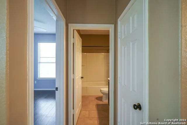 425 AUBURN PARK Selma, TX 78154