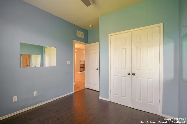 425 AUBURN PARK Selma, TX 78154