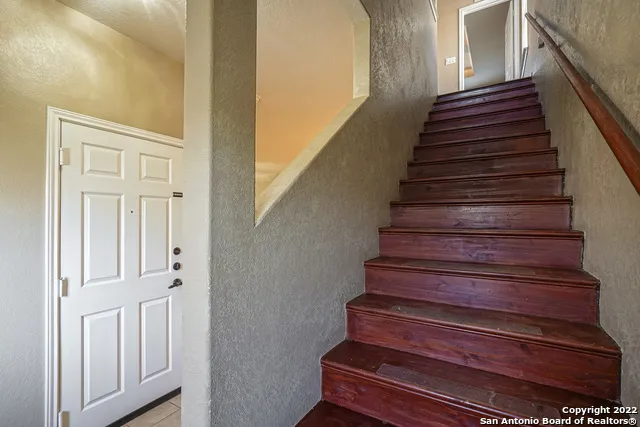 425 AUBURN PARK Selma, TX 78154