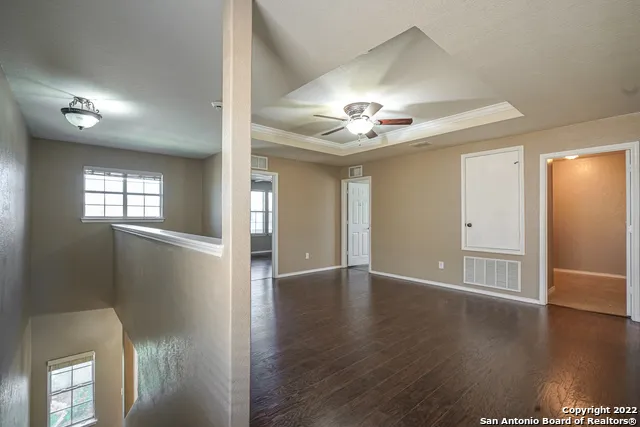 425 AUBURN PARK Selma, TX 78154
