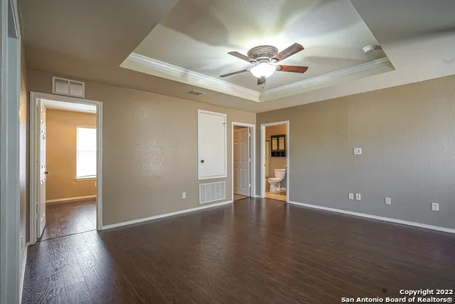 425 AUBURN PARK Selma, TX 78154