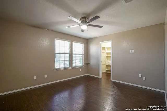 425 AUBURN PARK Selma, TX 78154