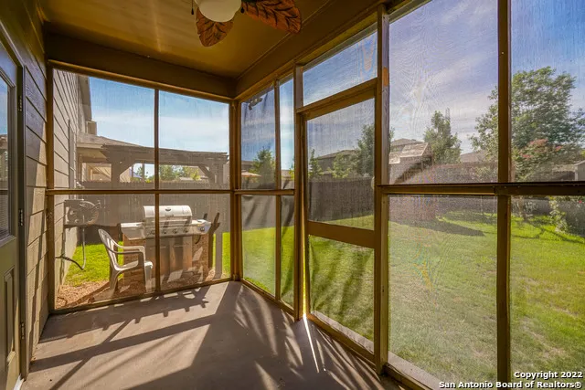 425 AUBURN PARK Selma, TX 78154
