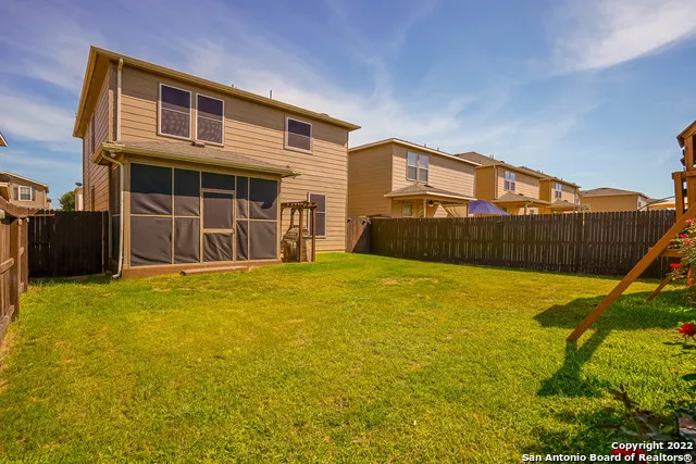 425 AUBURN PARK Selma, TX 78154