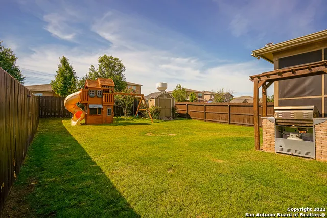 425 AUBURN PARK Selma, TX 78154