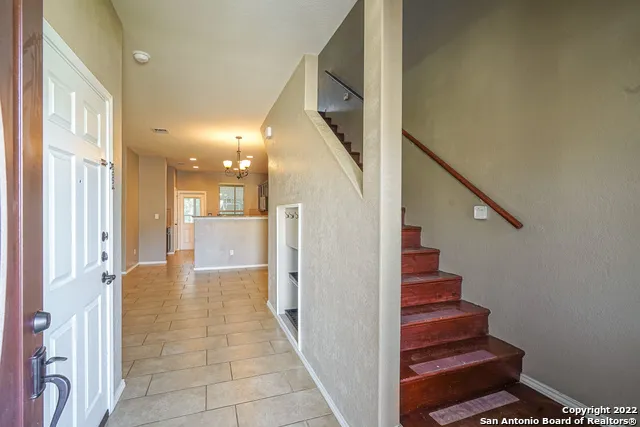 425 AUBURN PARK Selma, TX 78154