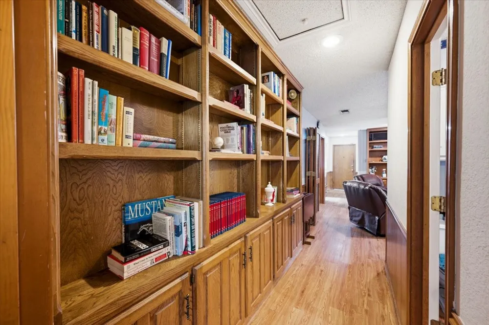 4604 Clay Court Lane Arlington, TX 76017