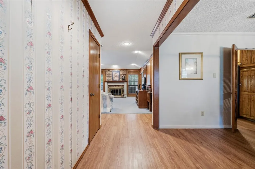 4604 Clay Court Lane Arlington, TX 76017