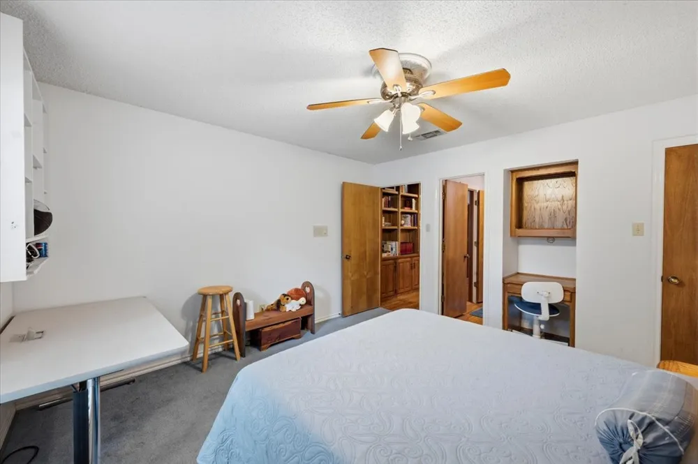 4604 Clay Court Lane Arlington, TX 76017