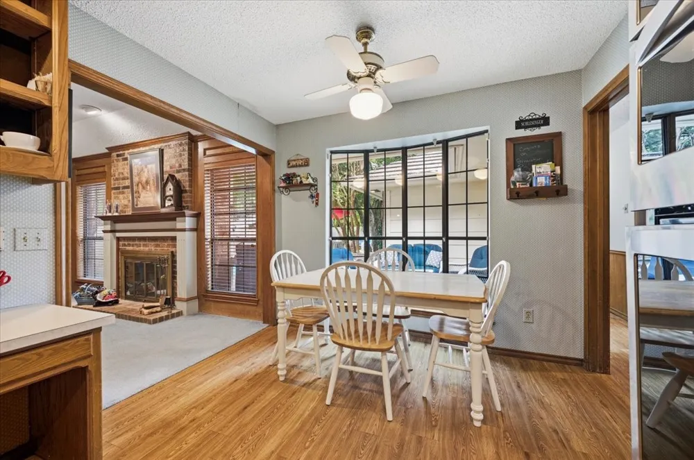4604 Clay Court Lane Arlington, TX 76017