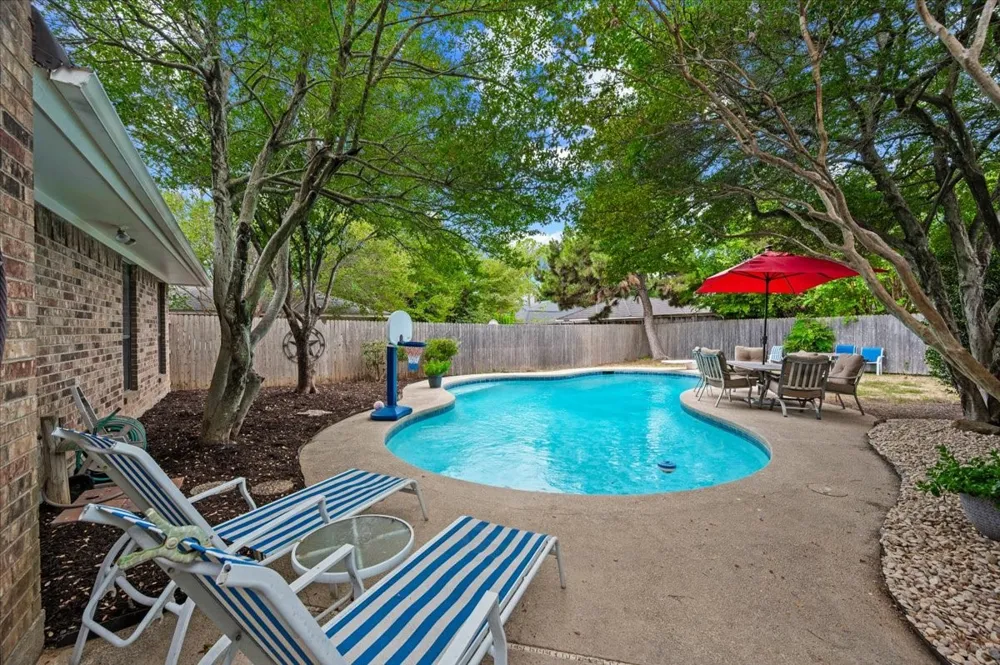 4604 Clay Court Lane Arlington, TX 76017