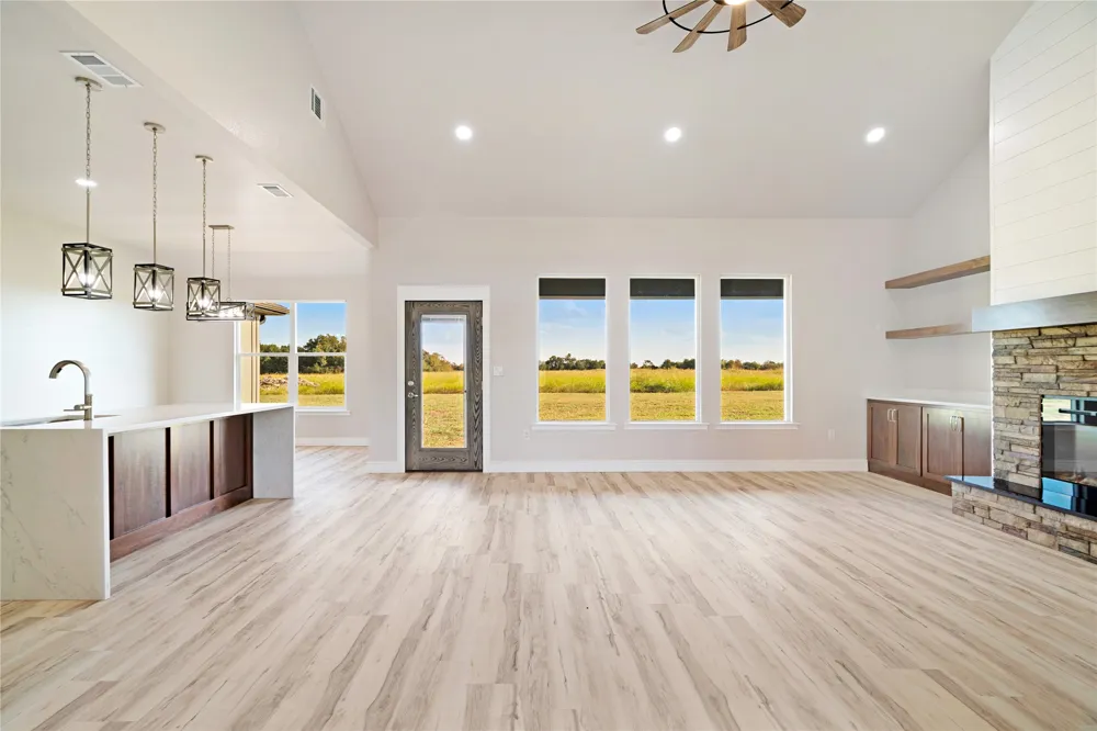 451 County Road 26850 Petty, TX 75470