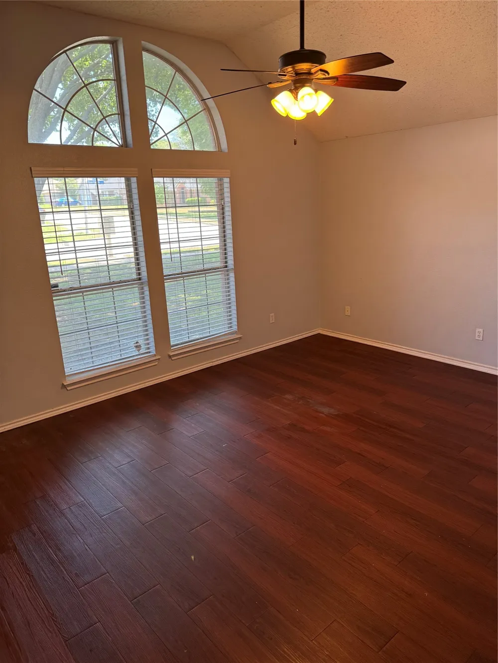 1025 Boardwalk Street Midlothian, TX 76065