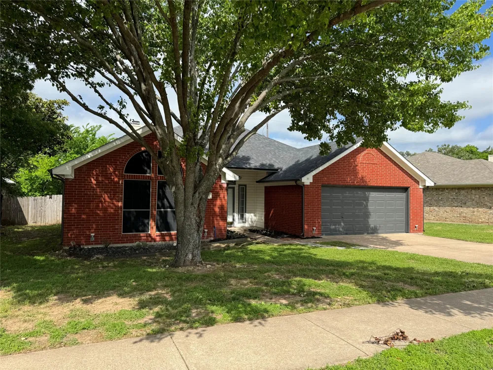 1025 Boardwalk Street Midlothian, TX 76065