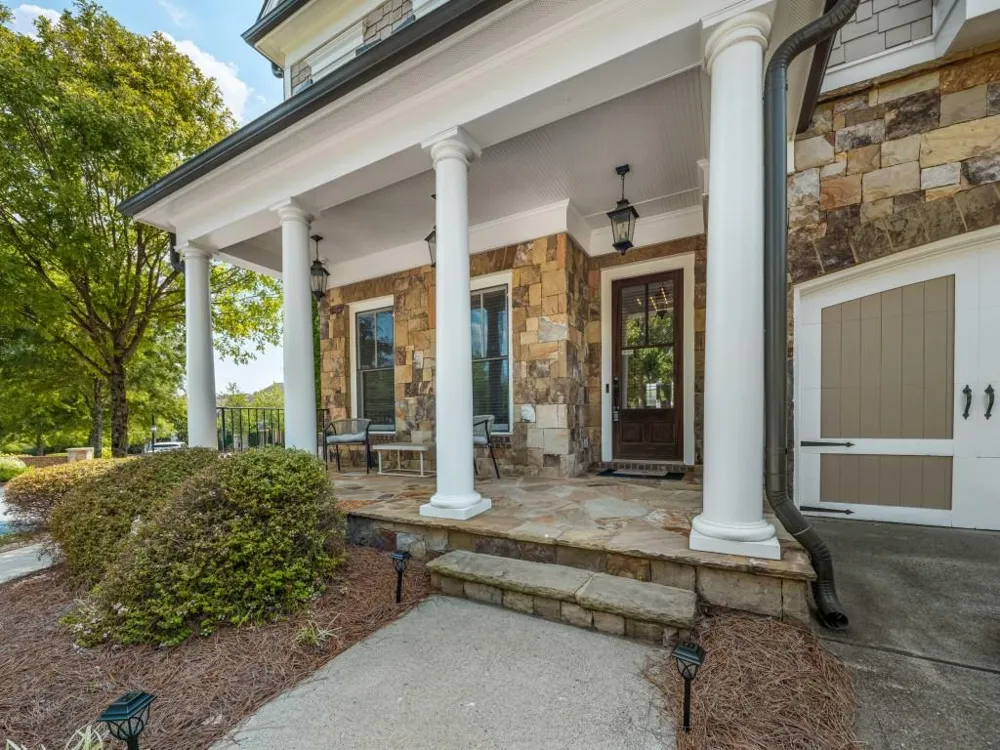 6385 Bellmoore Park Lane Johns Creek, GA 30097