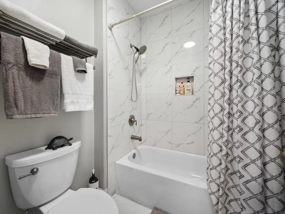 6385 Bellmoore Park Lane Johns Creek, GA 30097