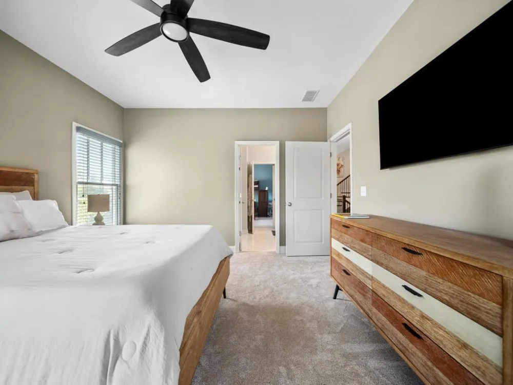 6385 Bellmoore Park Lane Johns Creek, GA 30097