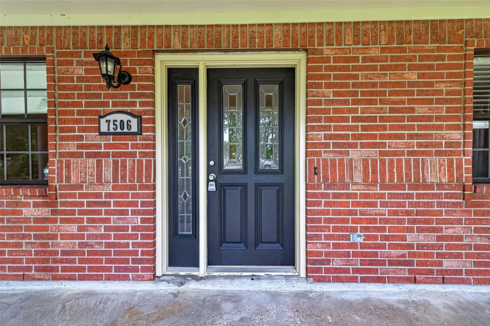 7506 Wedgewood Drive Magnolia, TX 77354