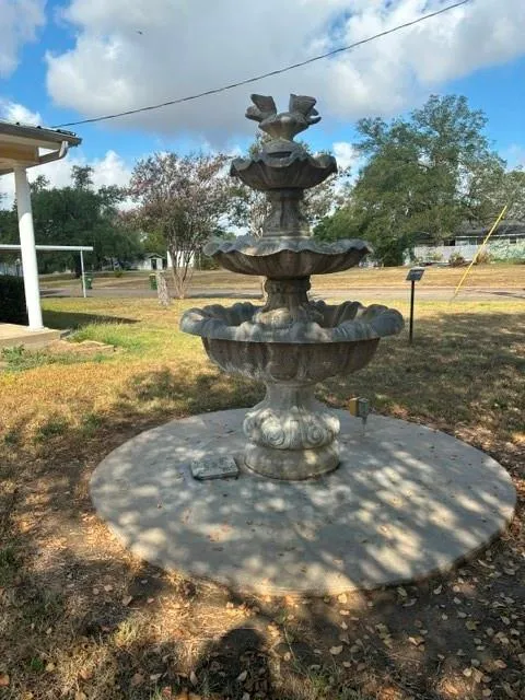 301 Beech Street Calvert, TX 77837