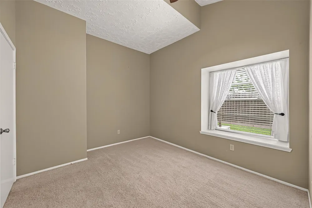 2811 Pheasant Creek Drive Sugar Land, TX 77498