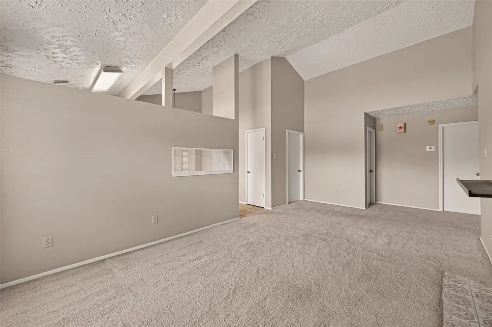 2811 Pheasant Creek Drive Sugar Land, TX 77498