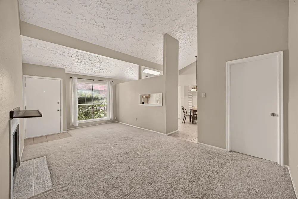 2811 Pheasant Creek Drive Sugar Land, TX 77498