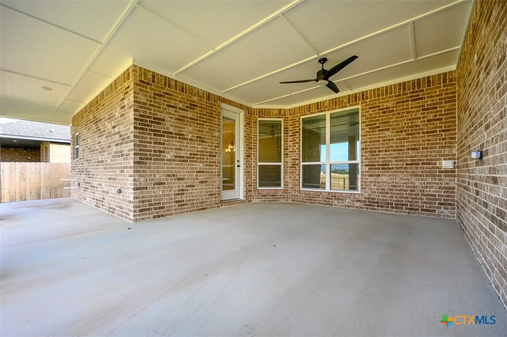 1007 Winchester Drive Nolanville, TX 76559