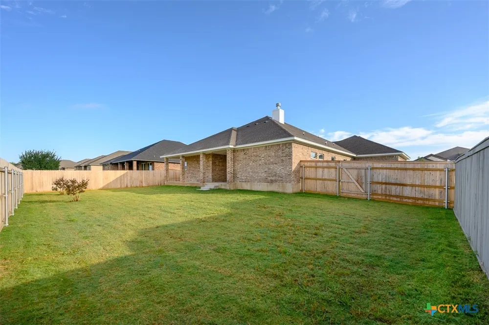 1007 Winchester Drive Nolanville, TX 76559
