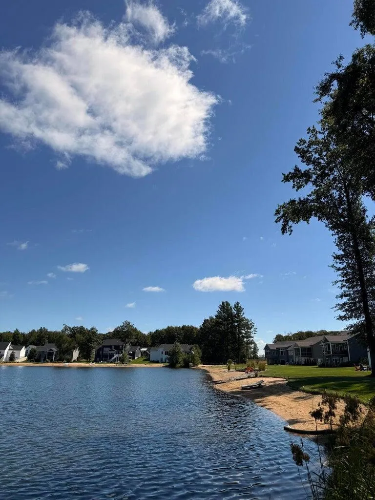 5343 Eagle Pass Drive Hudsonville, MI 49426
