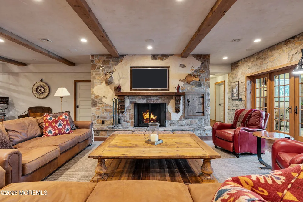 106 Mountain Top Road Glen Gardner, NJ 08826