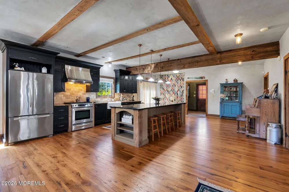 106 Mountain Top Road Glen Gardner, NJ 08826