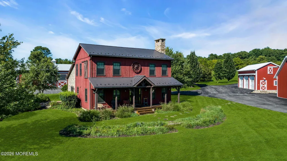 106 Mountain Top Road Glen Gardner, NJ 08826