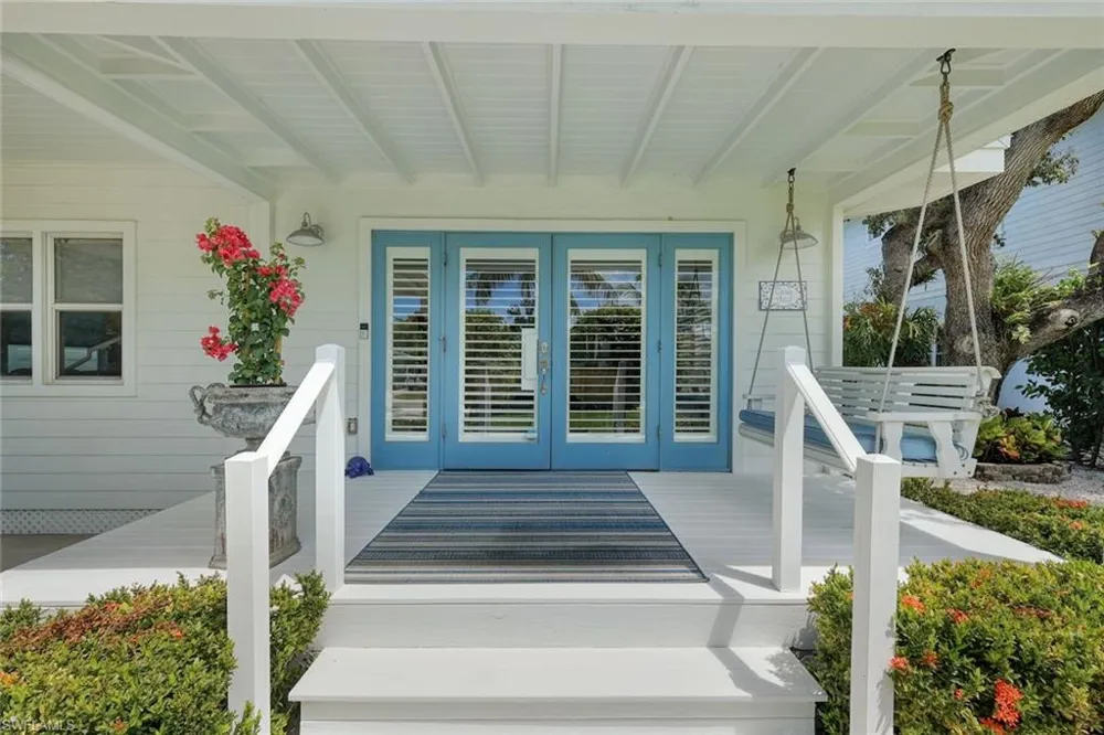 1063 Frank Whiteman Boulevard Naples, FL 34103