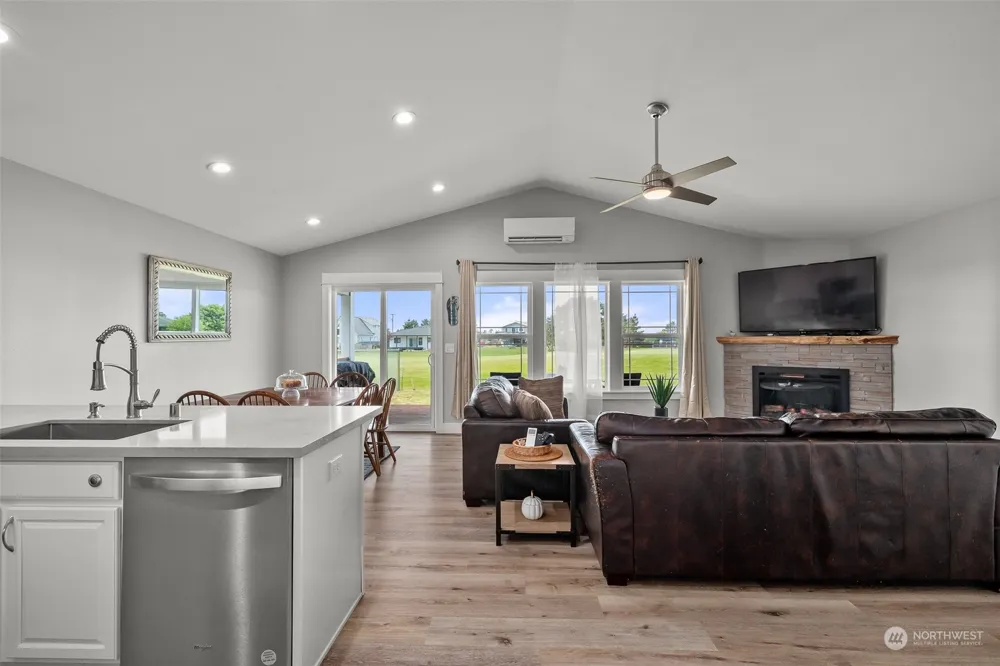571 Puffin Avenue NE Ocean Shores, WA 98569
