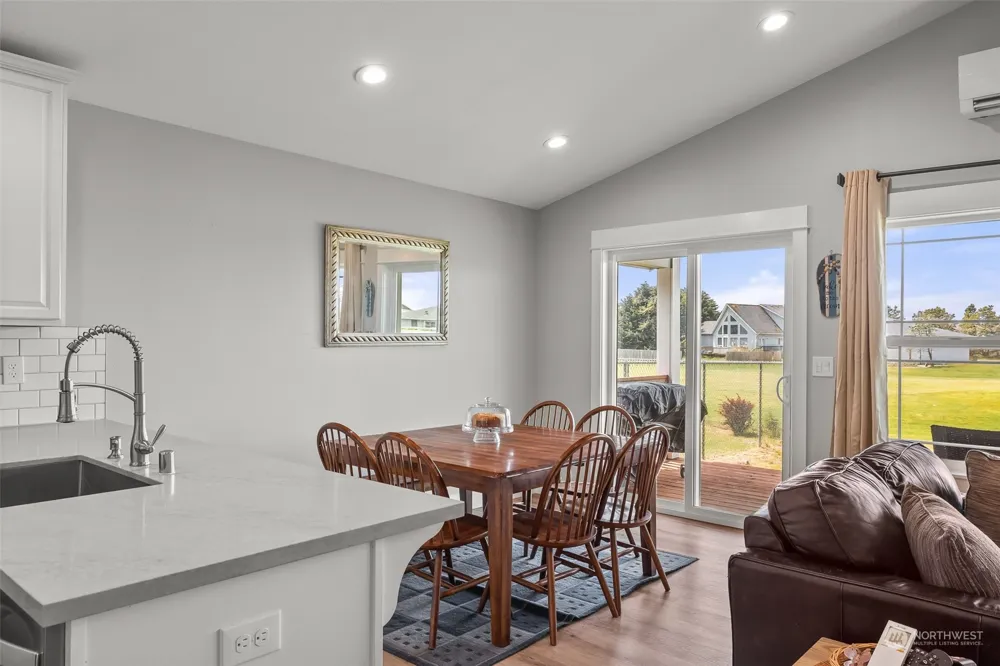 571 Puffin Avenue NE Ocean Shores, WA 98569
