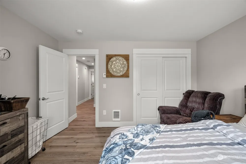 571 Puffin Avenue NE Ocean Shores, WA 98569