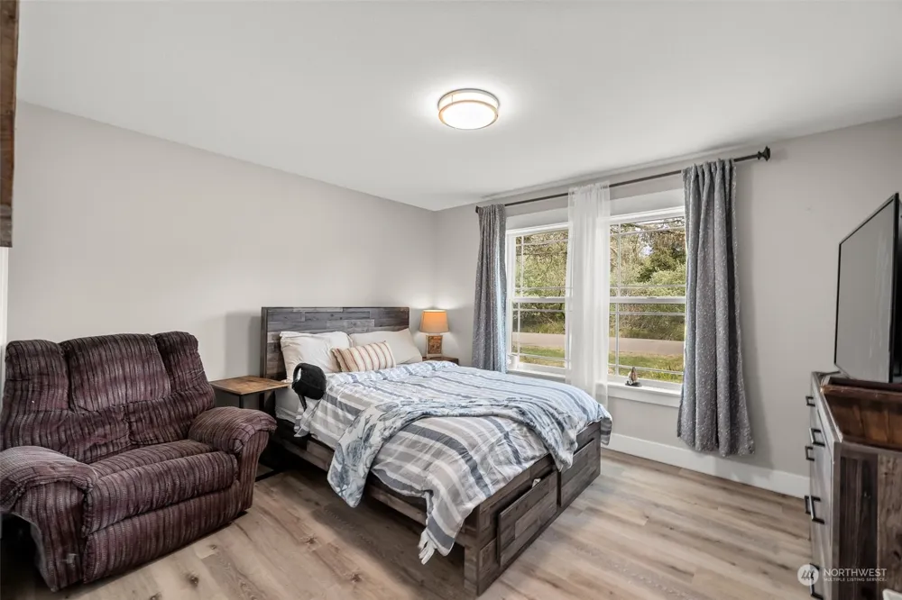 571 Puffin Avenue NE Ocean Shores, WA 98569