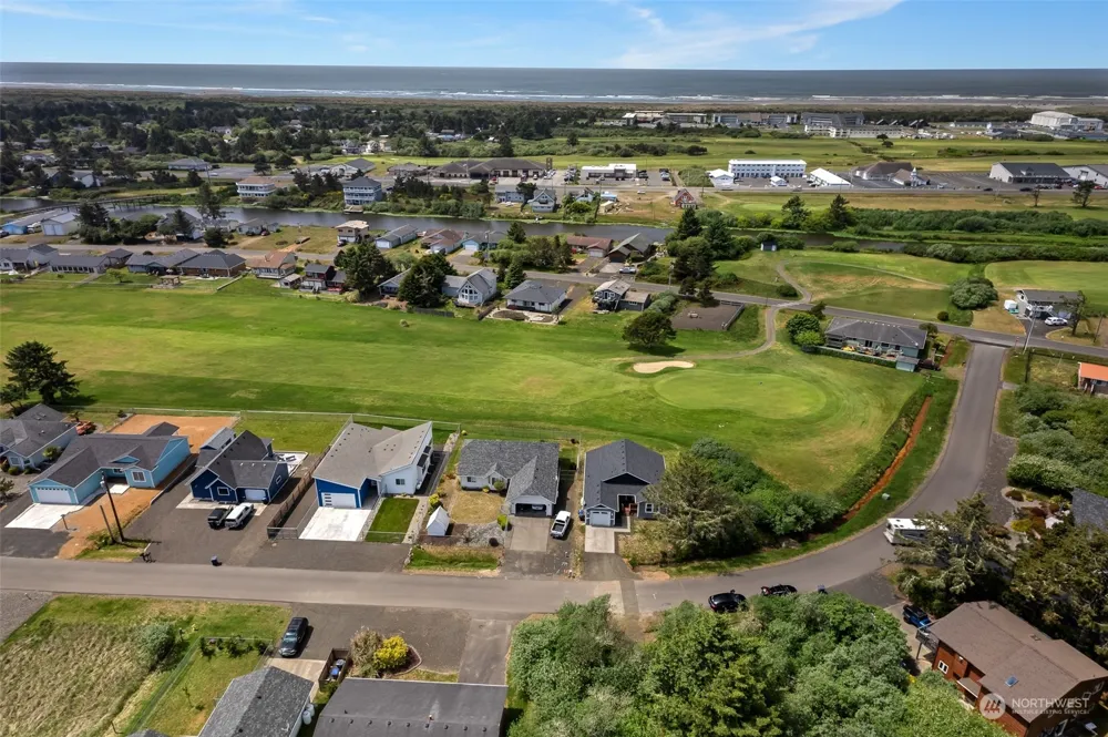 571 Puffin Avenue NE Ocean Shores, WA 98569