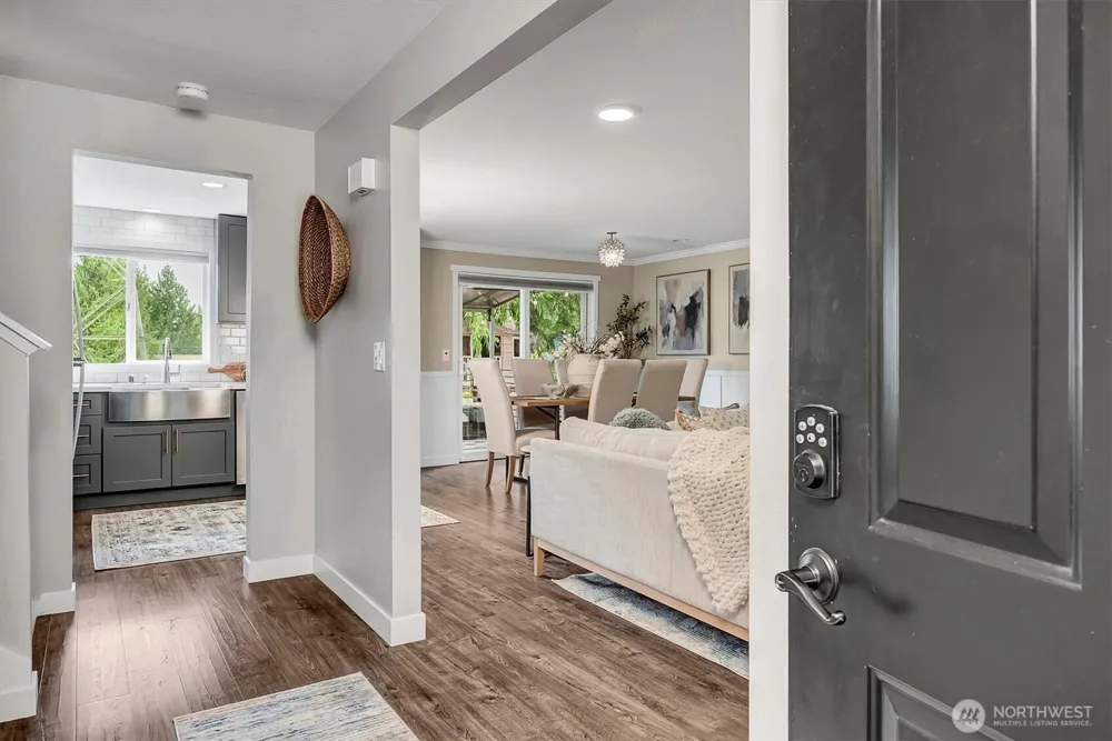 17323 26th Avenue SE Bothell, WA 98012