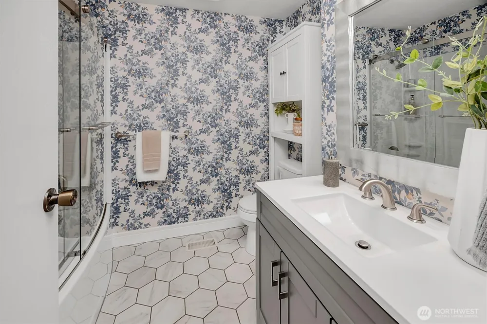17323 26th Avenue SE Bothell, WA 98012