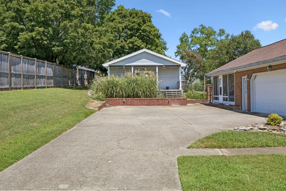 402 Thurman Dr Mount Juliet, TN 37122