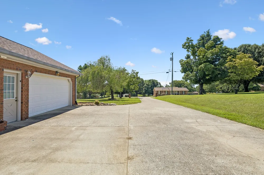 402 Thurman Dr Mount Juliet, TN 37122