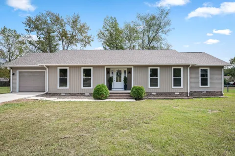 112 Lantern Ln