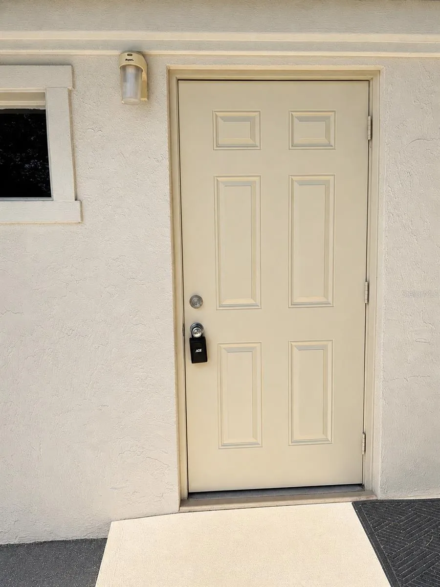 1721 RIDGEWOOD AVENUE #A Holly Hill, FL 32117