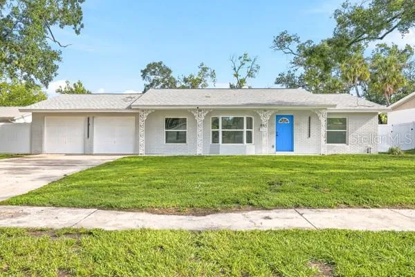 8011 FOUNTAIN AVENUE Tampa, FL 33615