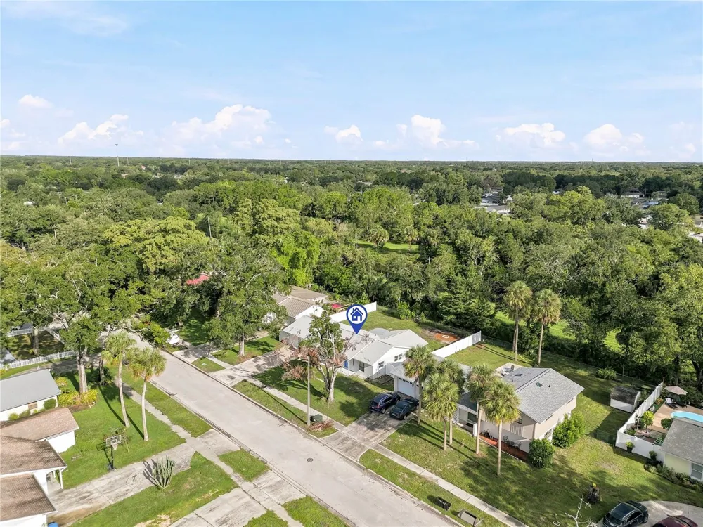 8011 FOUNTAIN AVENUE Tampa, FL 33615