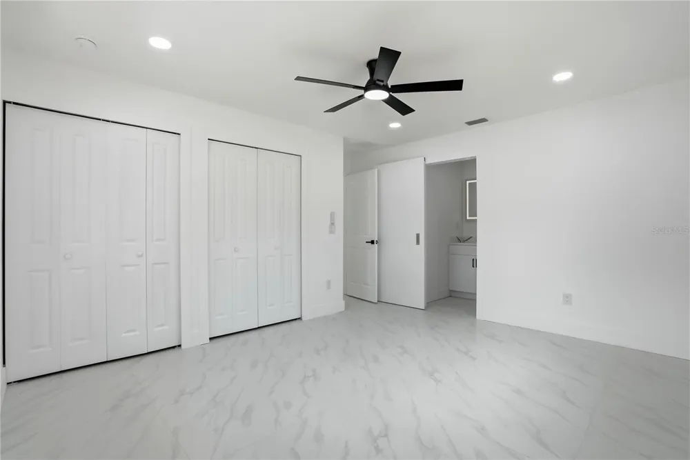 8011 FOUNTAIN AVENUE Tampa, FL 33615