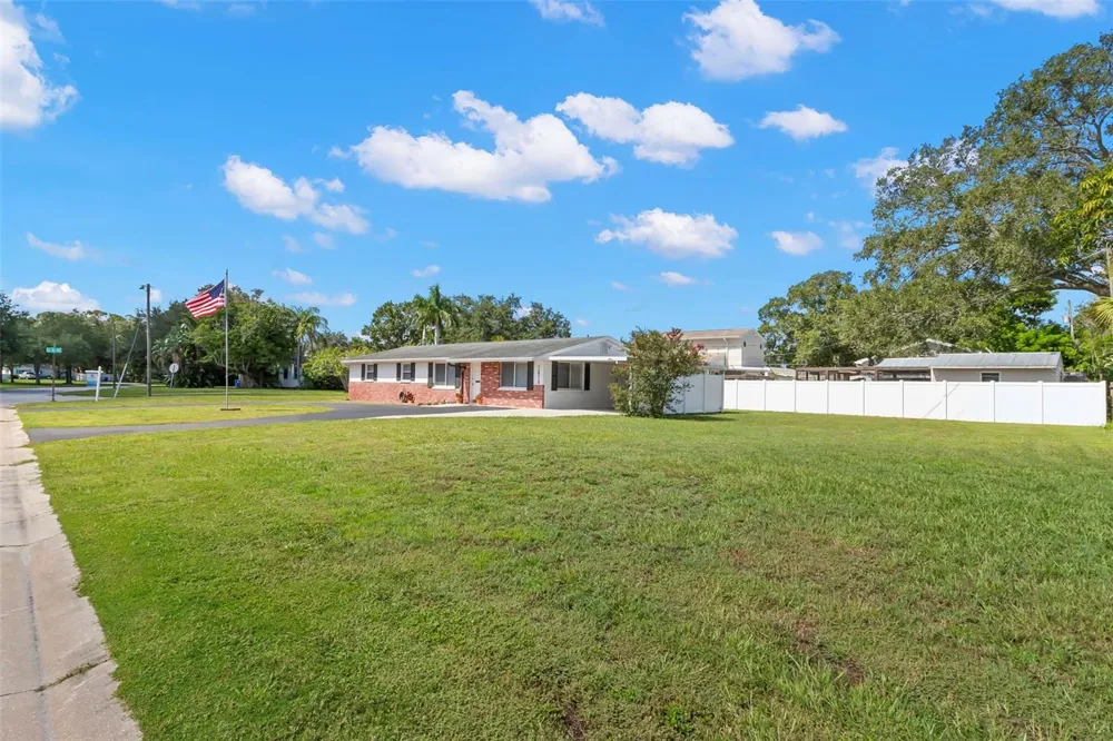 6100 WOODROW WILSON BOULEVARD NE St Petersburg, FL 33703