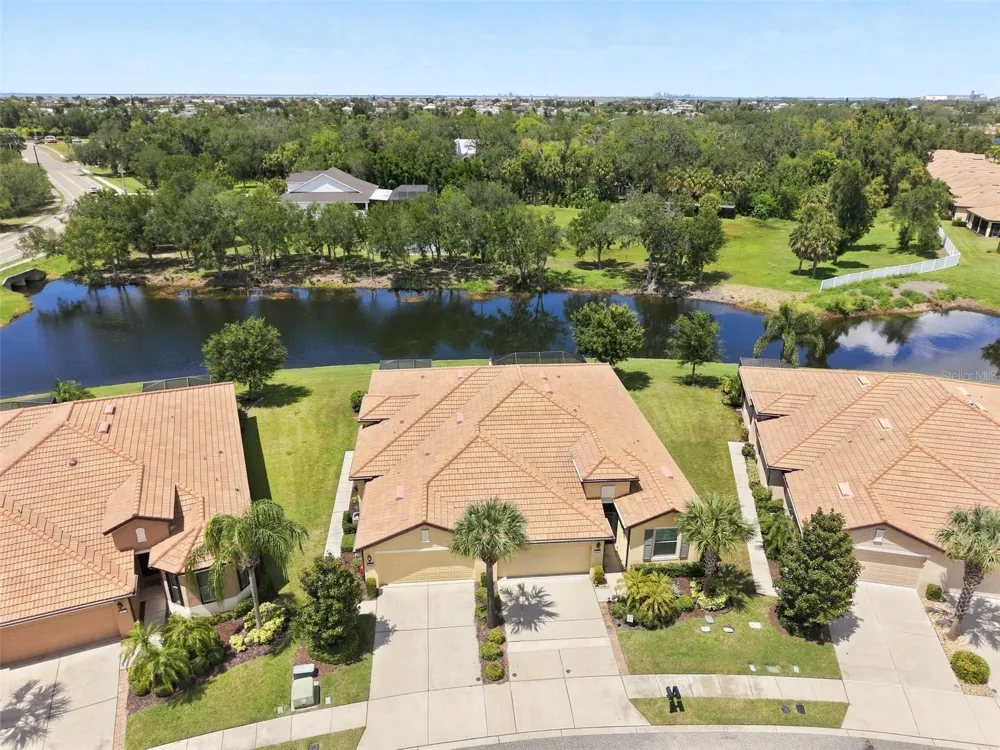 5465 SUNSET FALLS DRIVE Apollo Beach, FL 33572